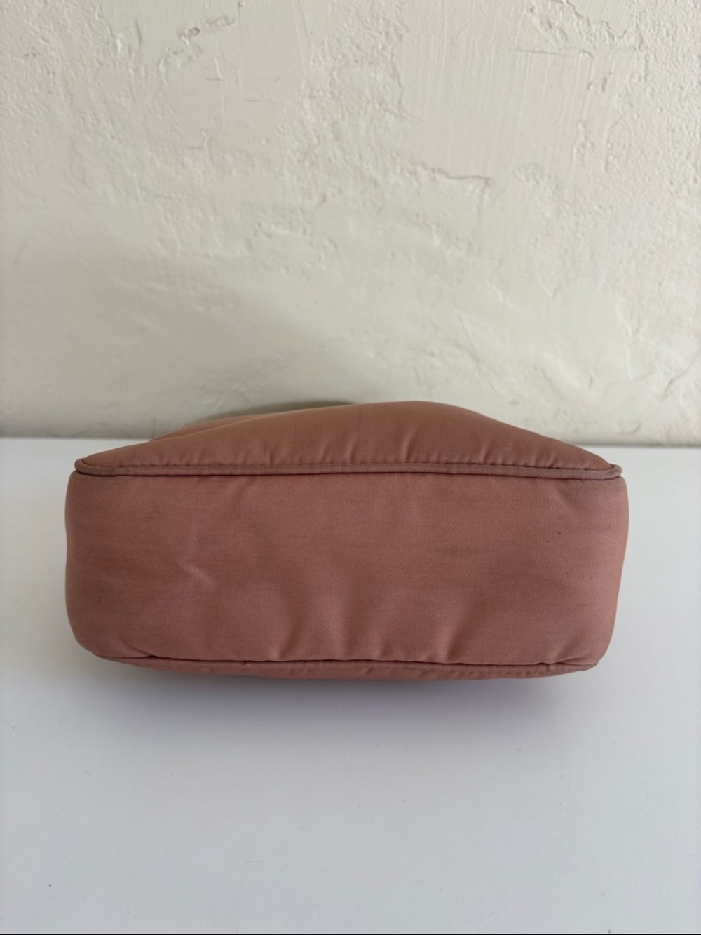 100% Authentic Prada Dusty Rose Nylon Shoulder Bag with Cream Strap - Picture 6 of 16